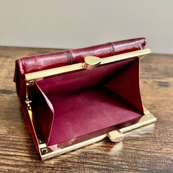Vintage| Retro Red Eel Ski & Gold Metal Mini Wallet Change Purse - Picture 4 of 5